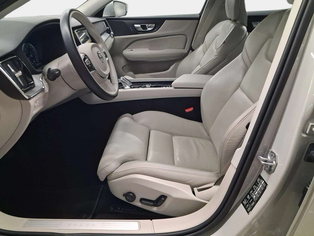 Volvo S60 - Zdjęcie 8