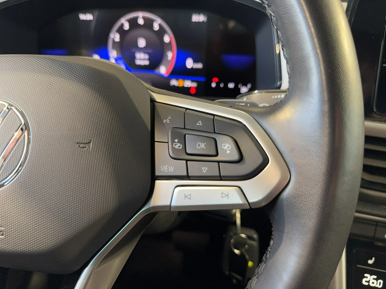 Volkswagen T-Roc - Zdjęcie 17