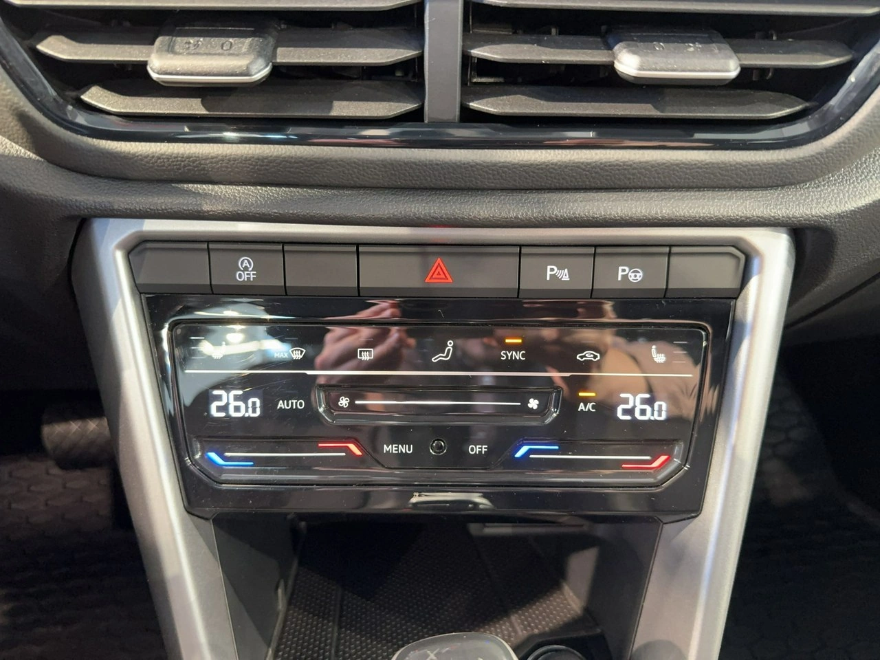 Volkswagen T-Roc - Zdjęcie 21