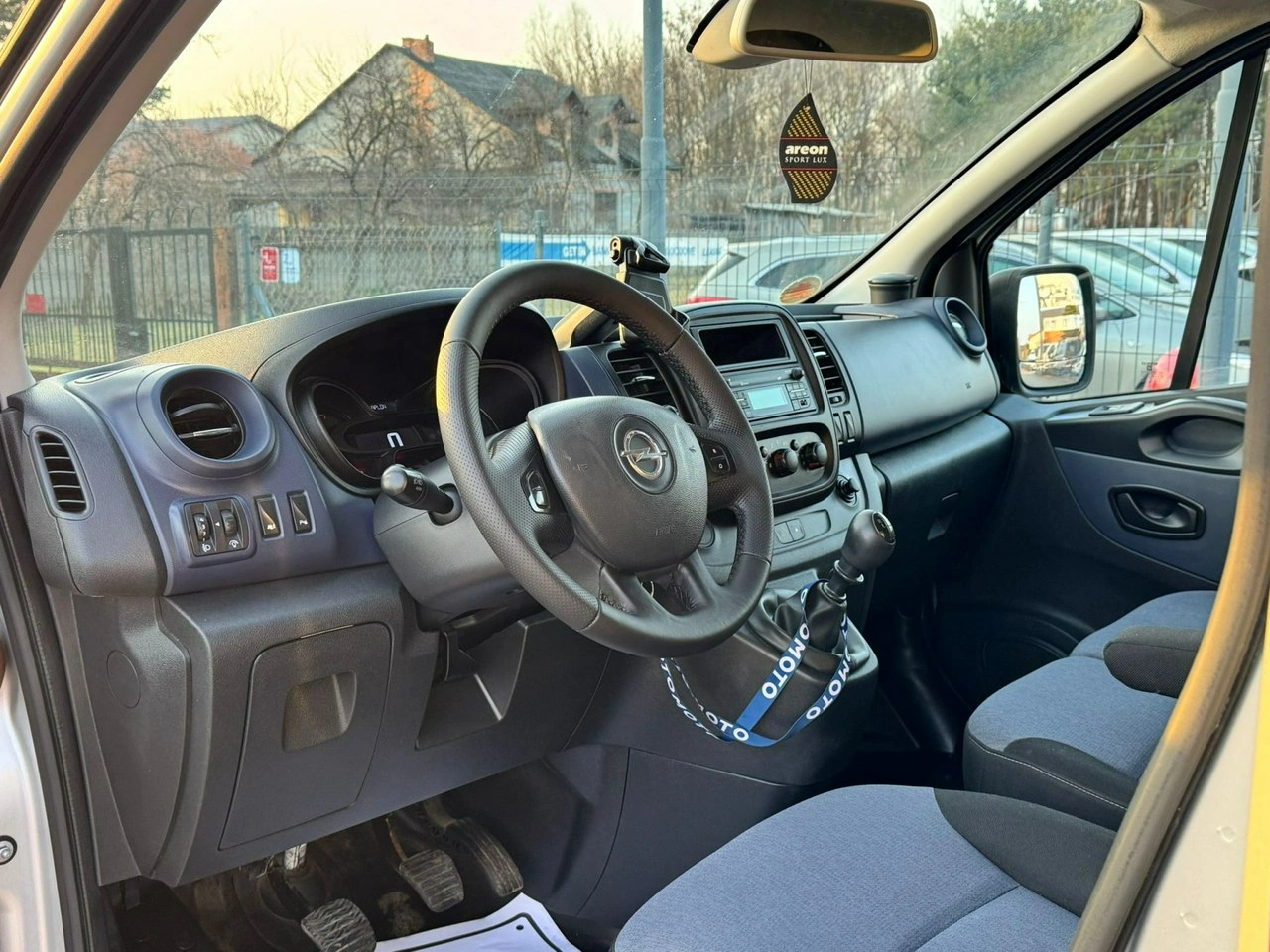 Opel Vivaro - Zdjęcie 10