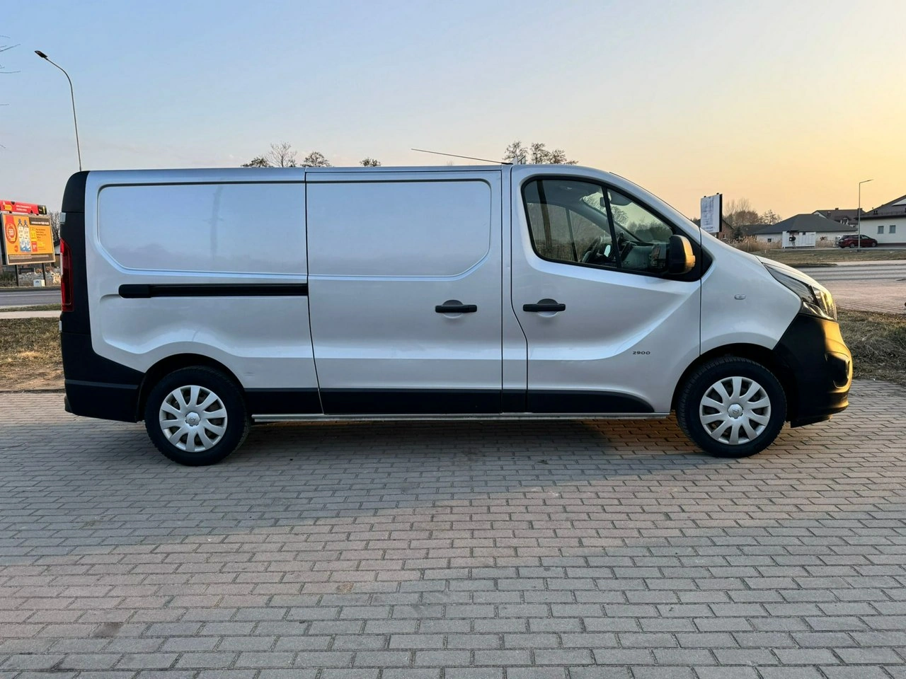 Opel Vivaro - Zdjęcie 2