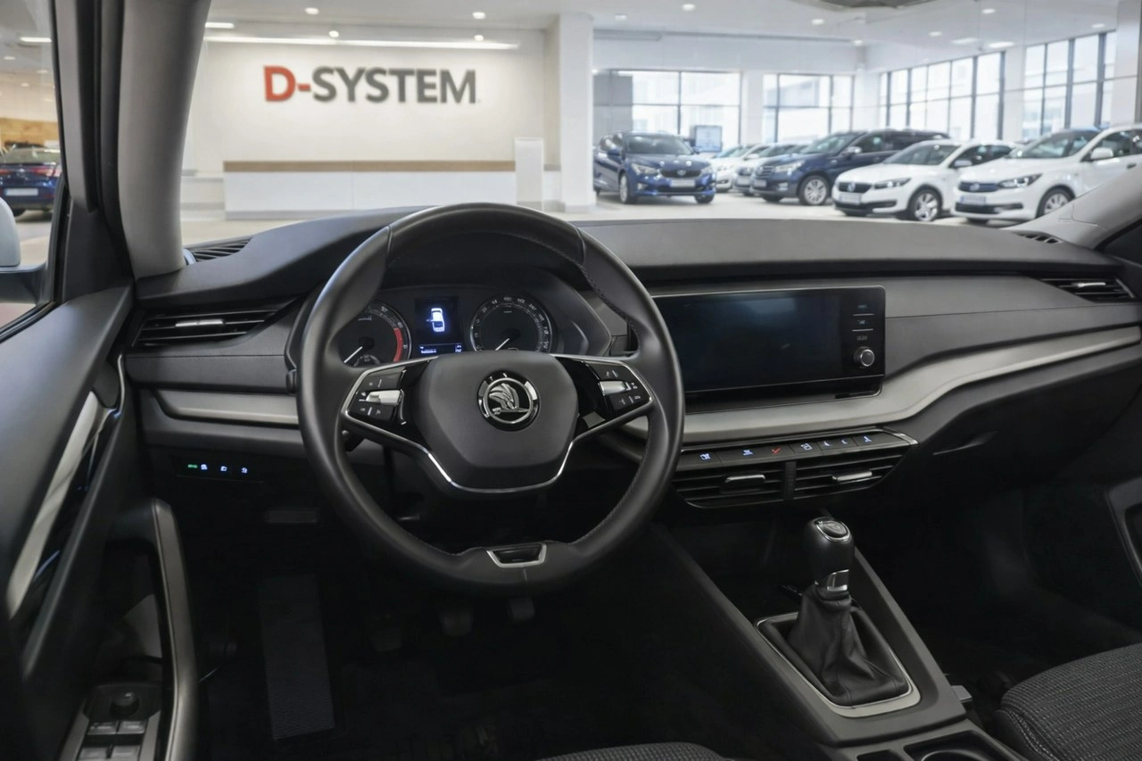 Skoda Octavia - Zdjęcie 8