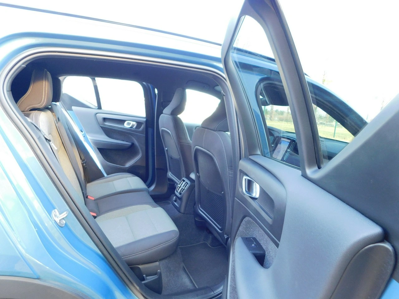 Volvo XC 40 - Zdjęcie 10