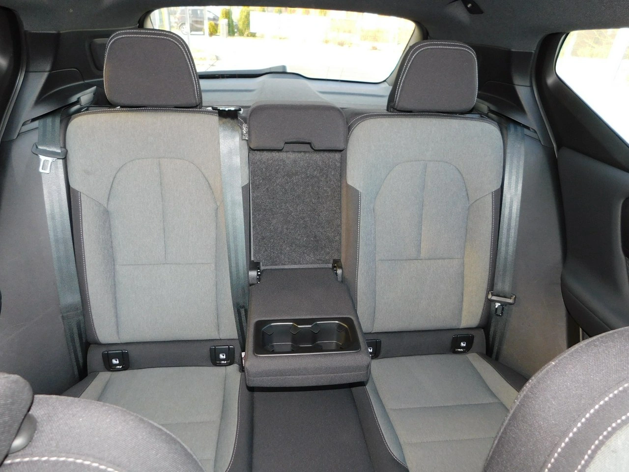 Volvo XC 40 - Zdjęcie 11