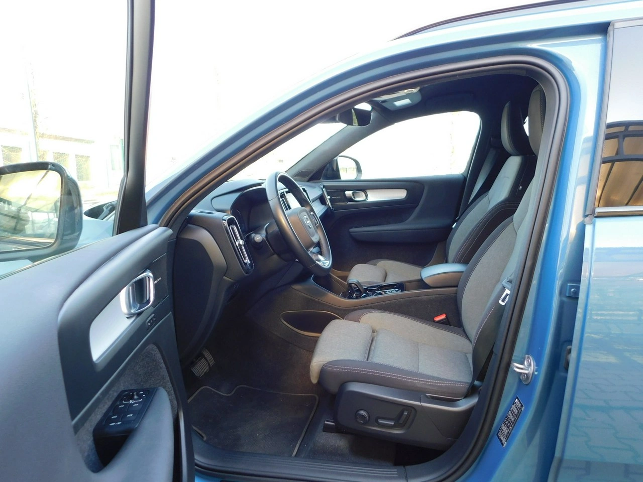 Volvo XC 40 - Zdjęcie 14