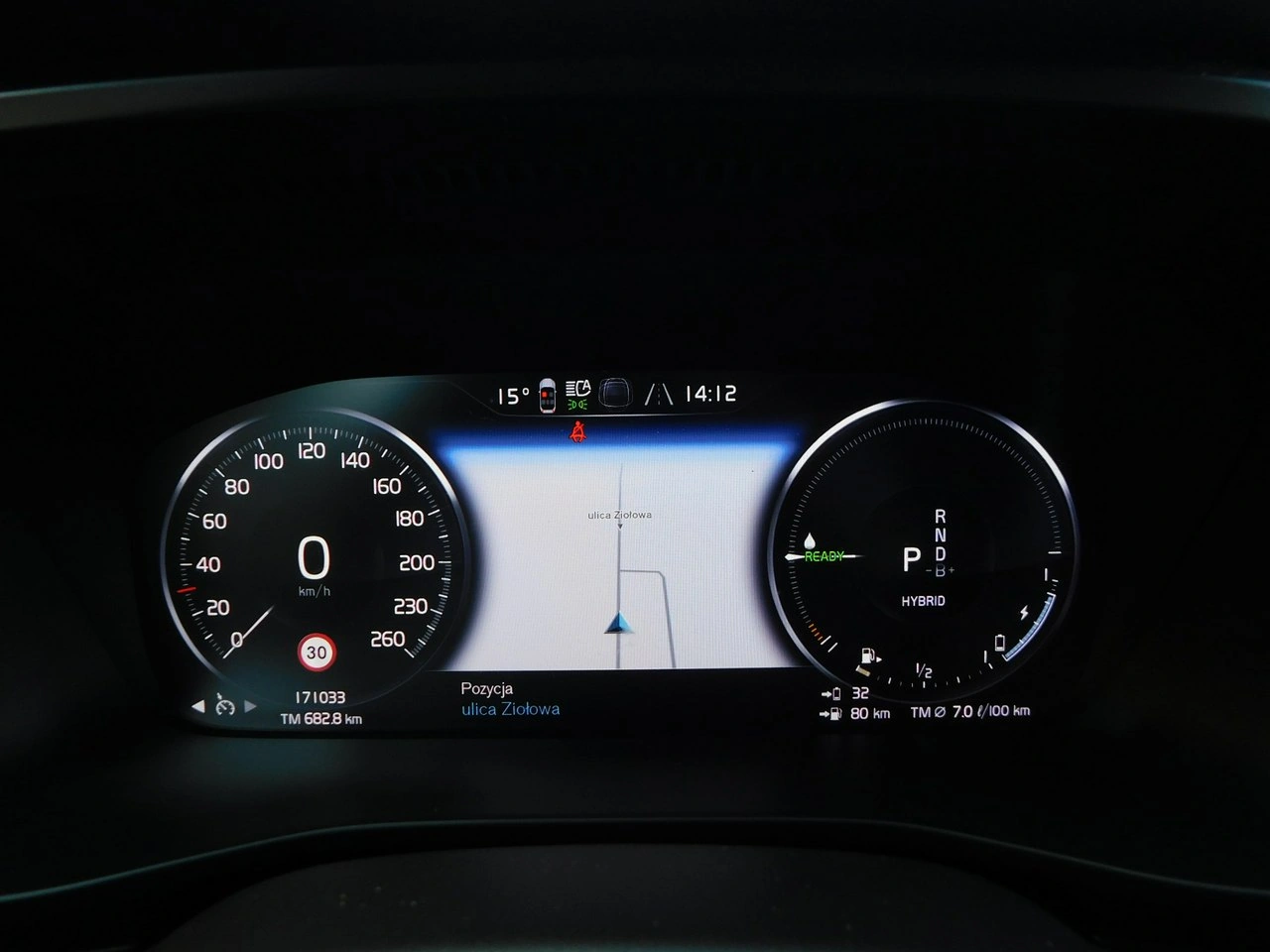 Volvo XC 40 - Zdjęcie 17
