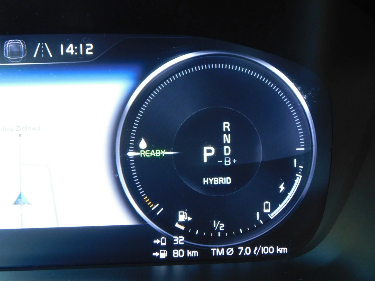 Volvo XC 40 - Zdjęcie 18