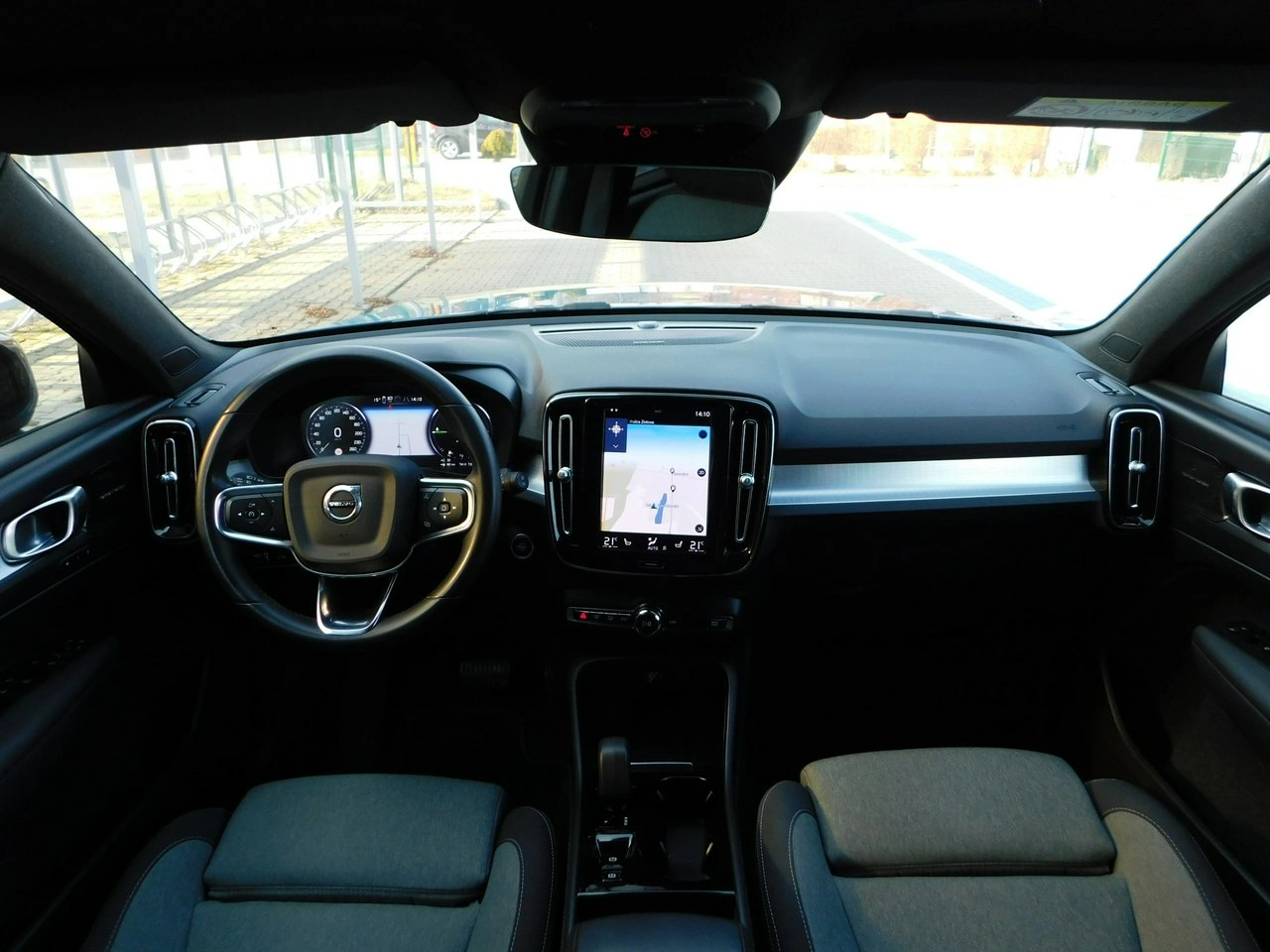 Volvo XC 40 - Zdjęcie 6