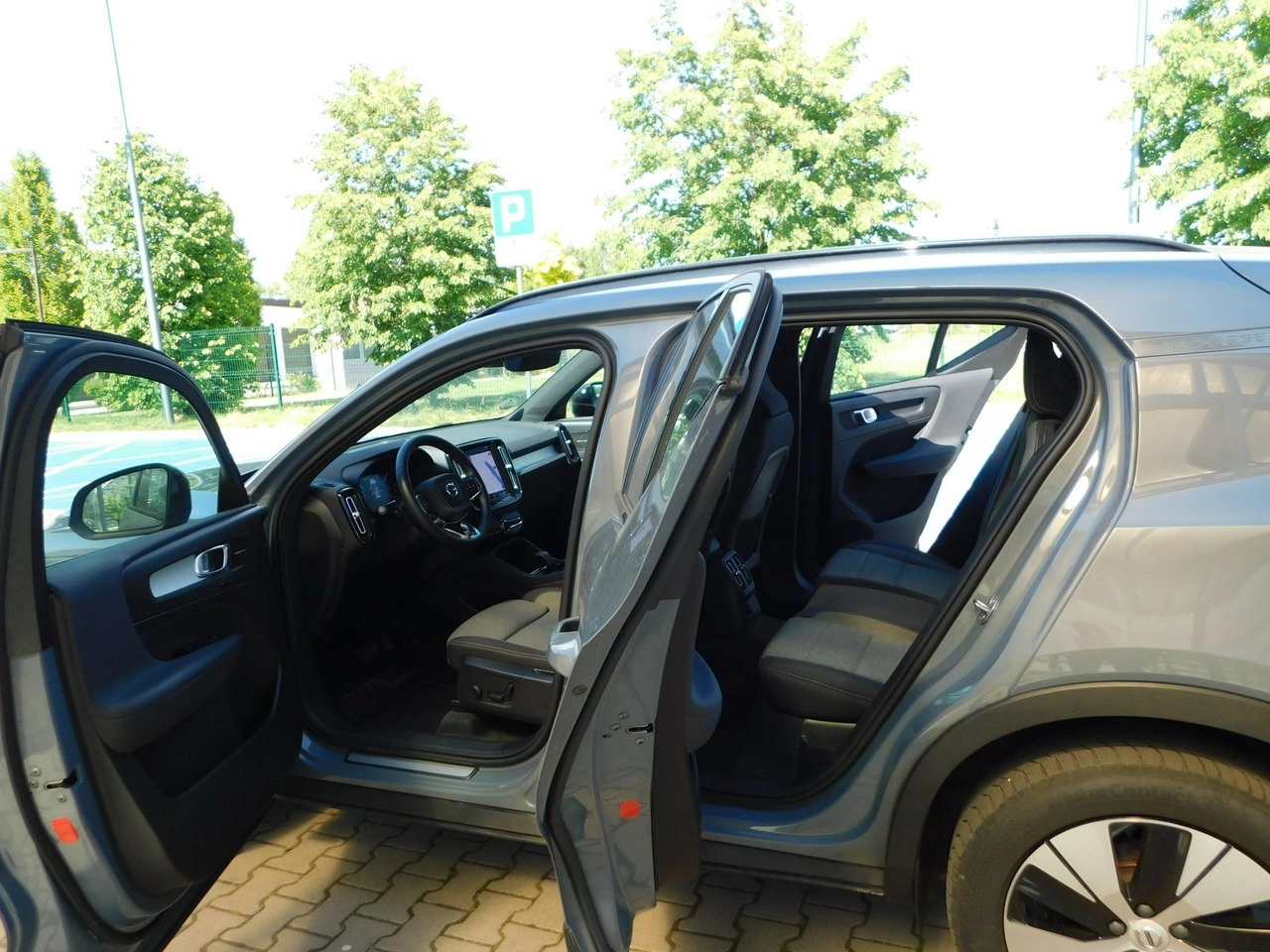 Volvo XC 40 - Zdjęcie 7