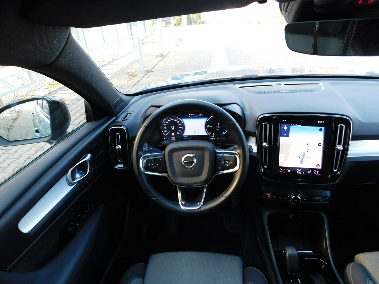 Volvo XC 40 - Zdjęcie 7