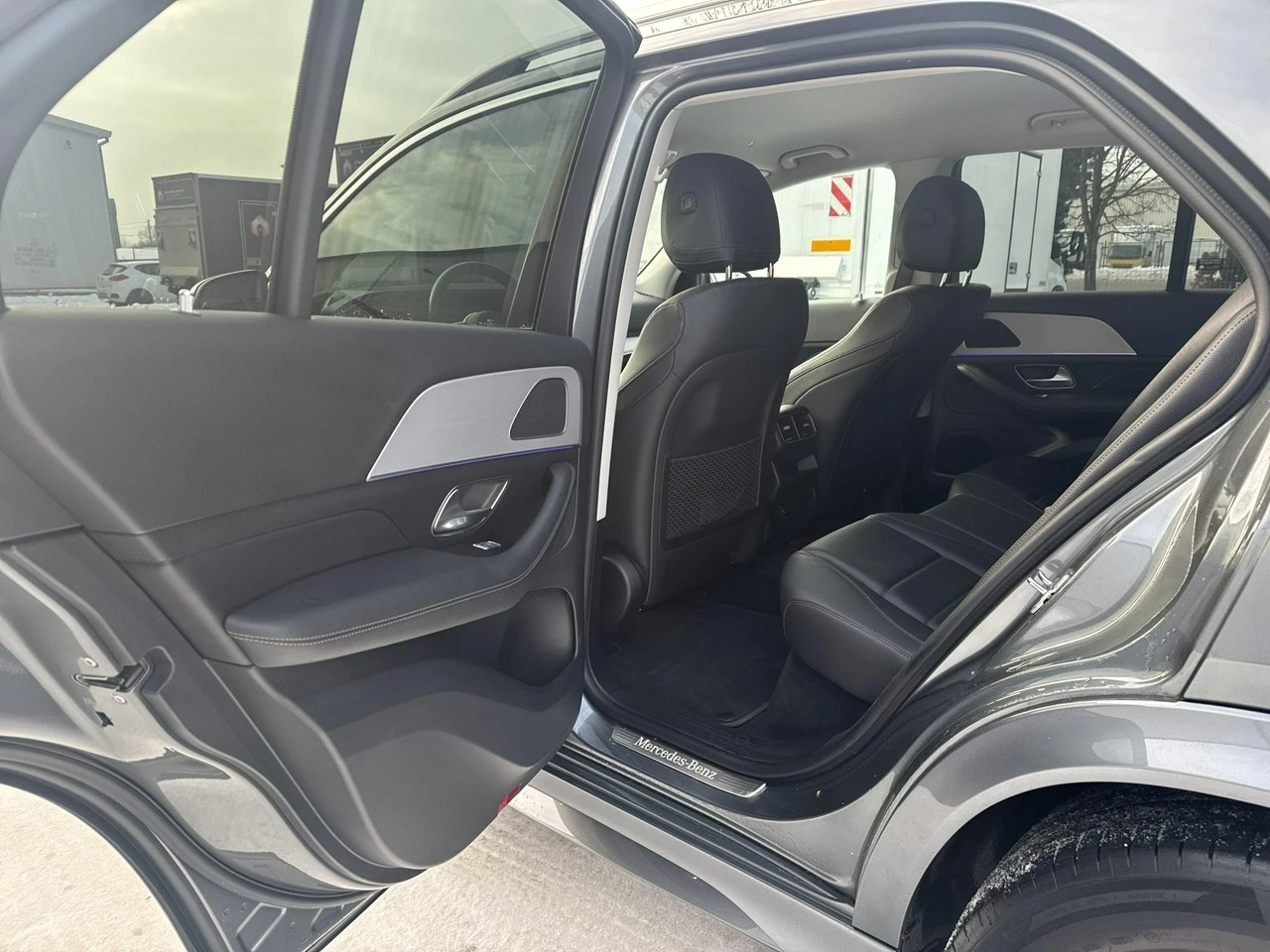 Mercedes GLE 300 - Zdjęcie 13