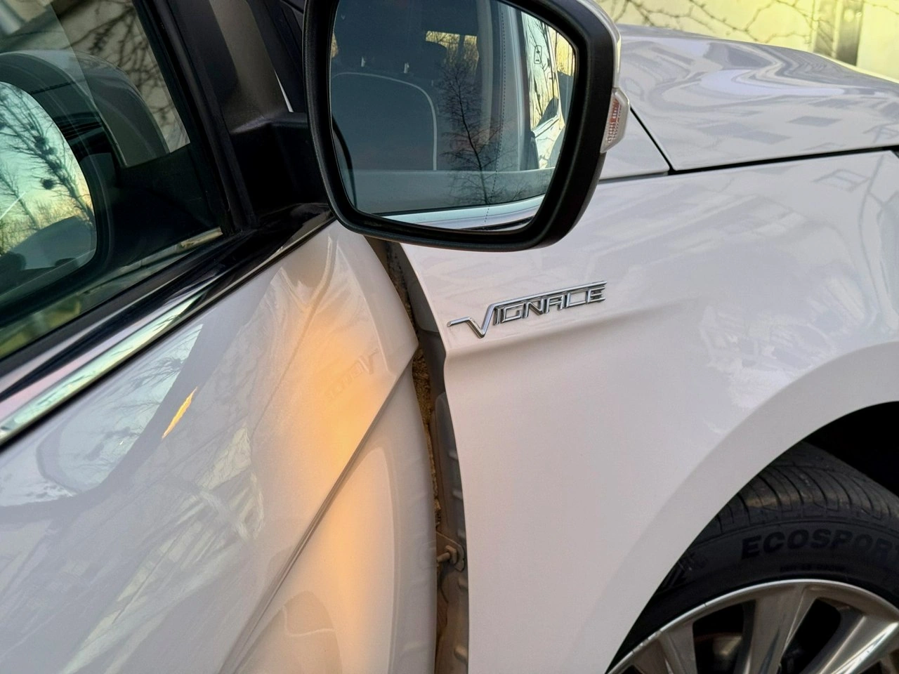 Ford Edge - Zdjęcie 40