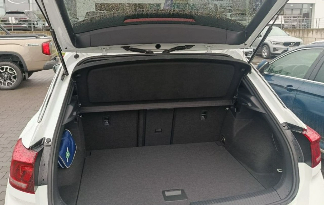 Volkswagen T-Roc - Zdjęcie 11