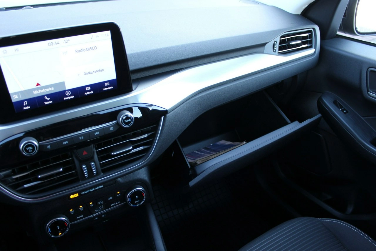 Ford Kuga - Zdjęcie 28