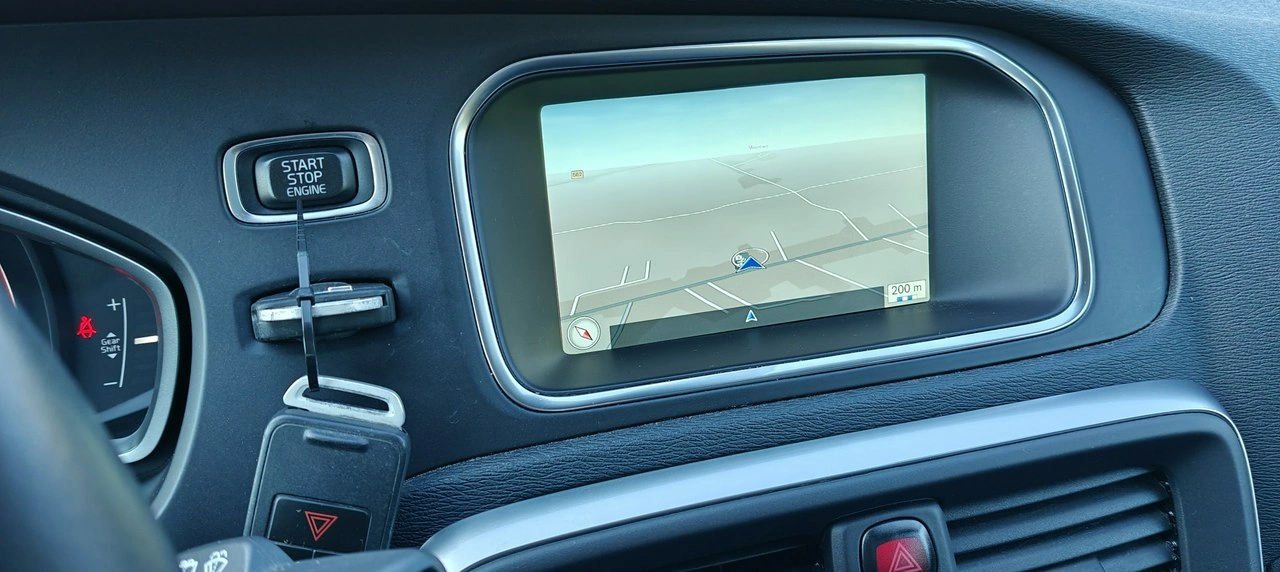 Volvo V40 - Zdjęcie 15