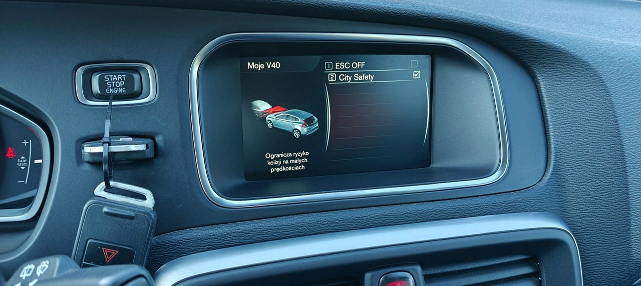 Volvo V40 - Zdjęcie 20