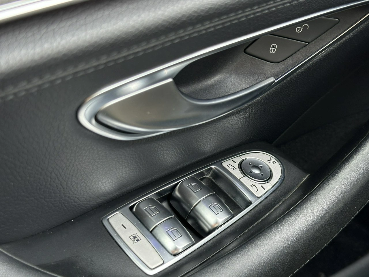 Mercedes CLS 450 - Zdjęcie 37