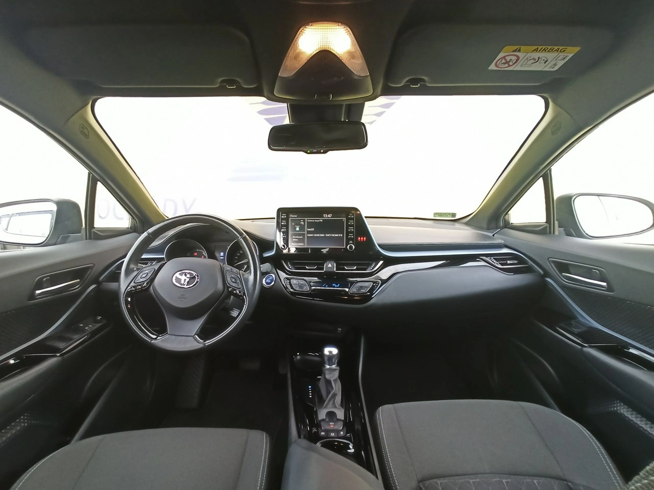 Toyota C-HR - Zdjęcie 11