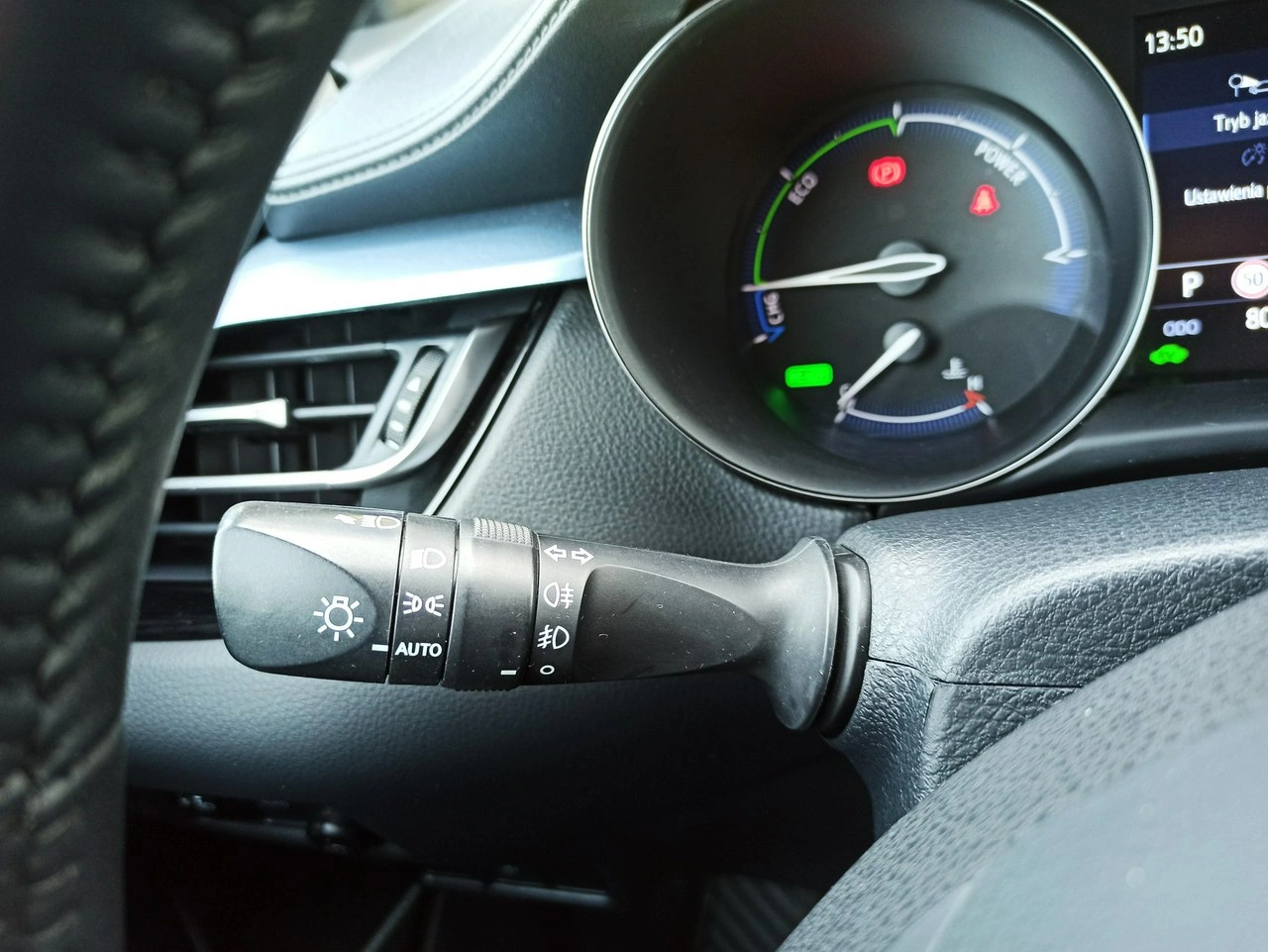 Toyota C-HR - Zdjęcie 21