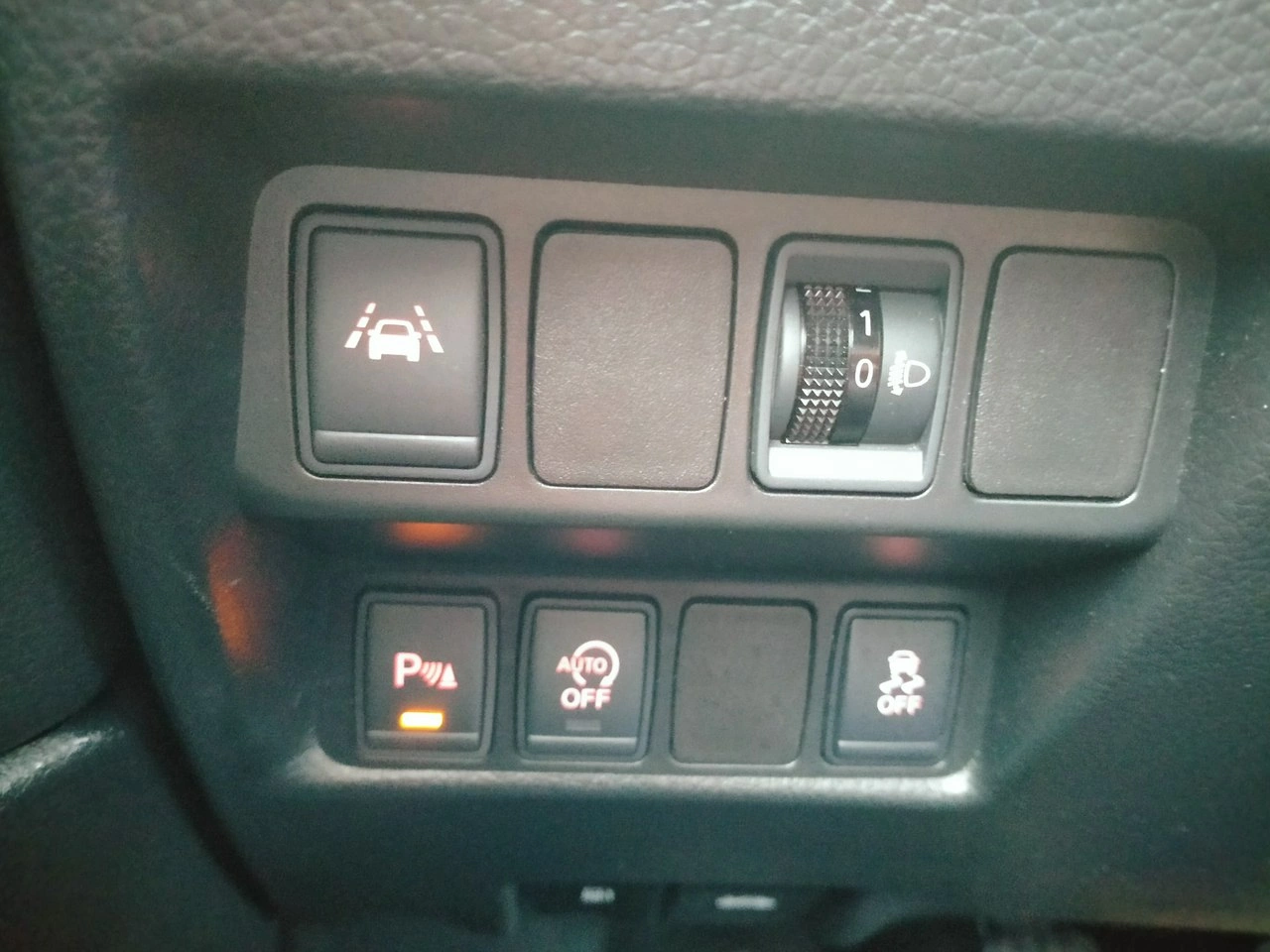 Nissan Qashqai - Zdjęcie 17