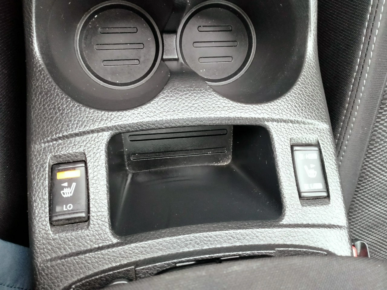 Nissan Qashqai - Zdjęcie 24