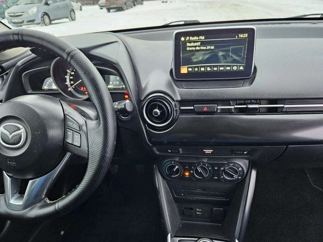 Mazda 2 - Zdjęcie 14