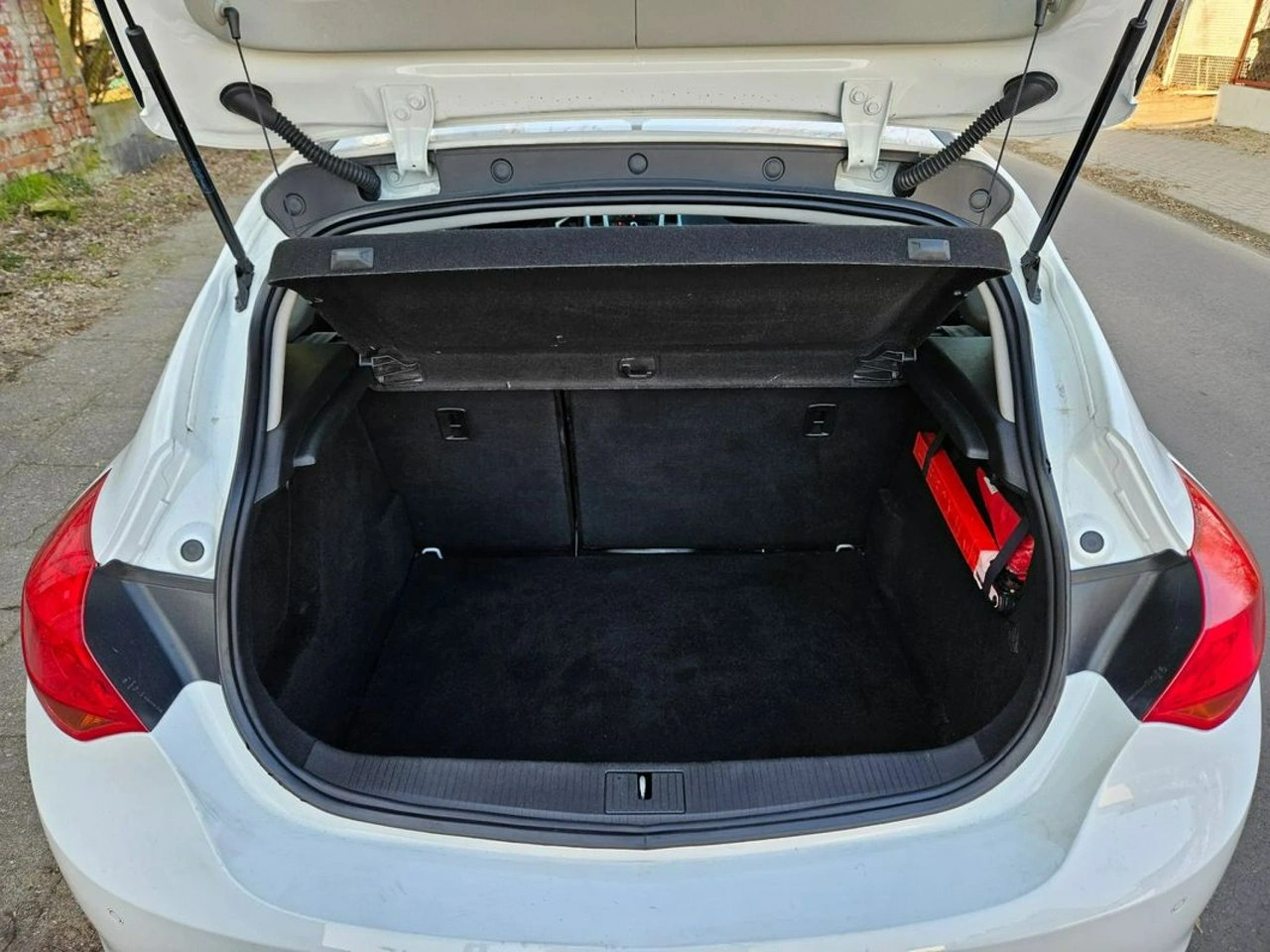 Opel Astra - Zdjęcie 13