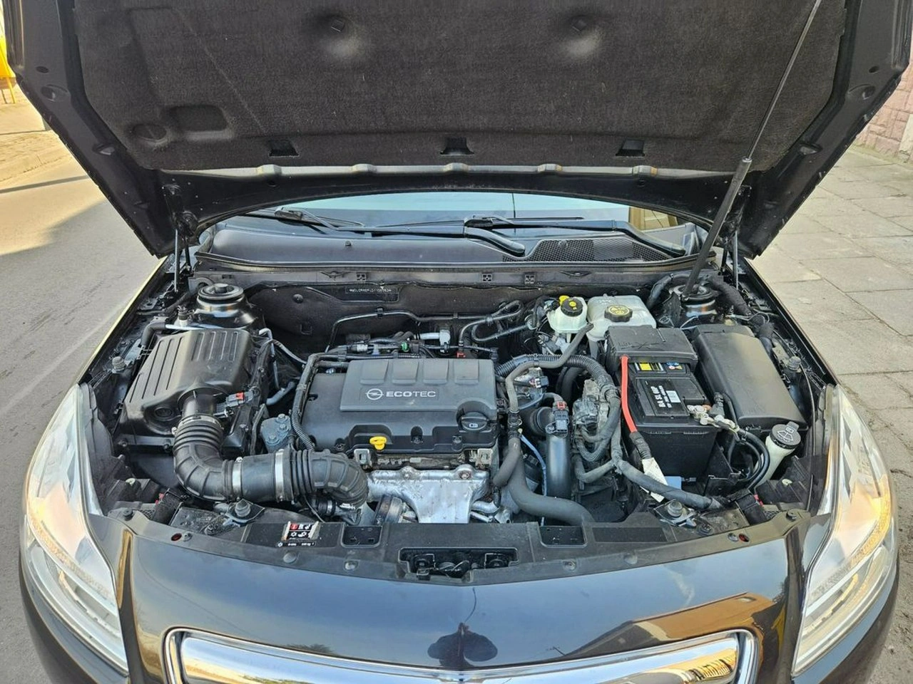 Opel Insignia - Zdjęcie 18