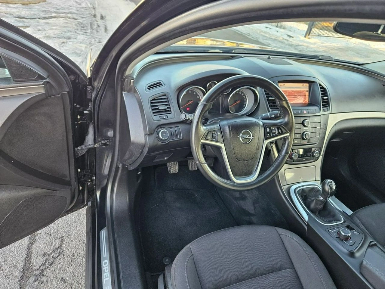 Opel Insignia - Zdjęcie 11