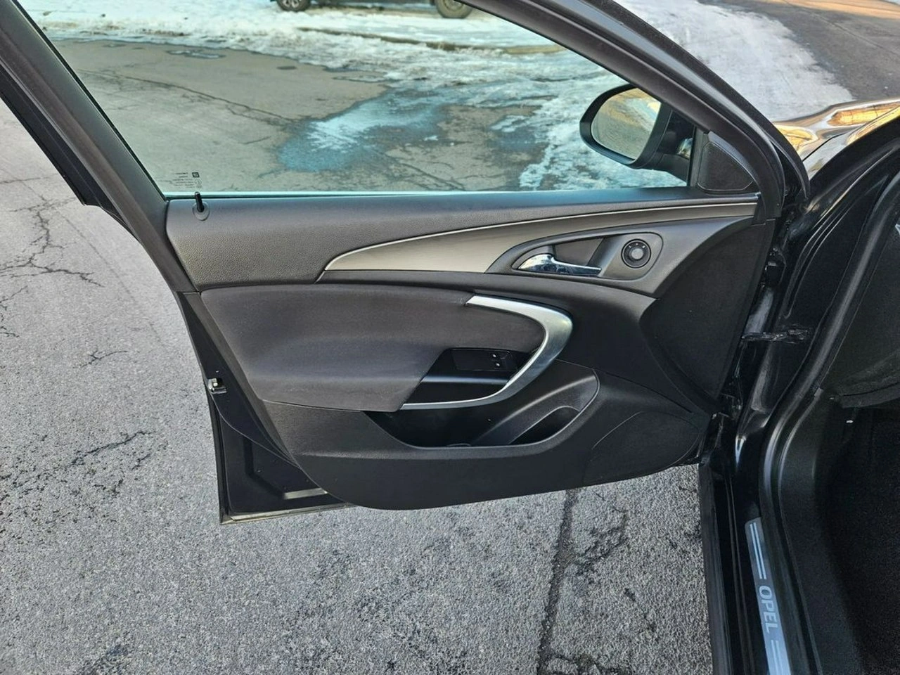 Opel Insignia - Zdjęcie 9