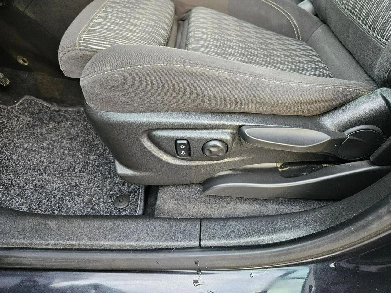 Opel Mokka - Zdjęcie 17