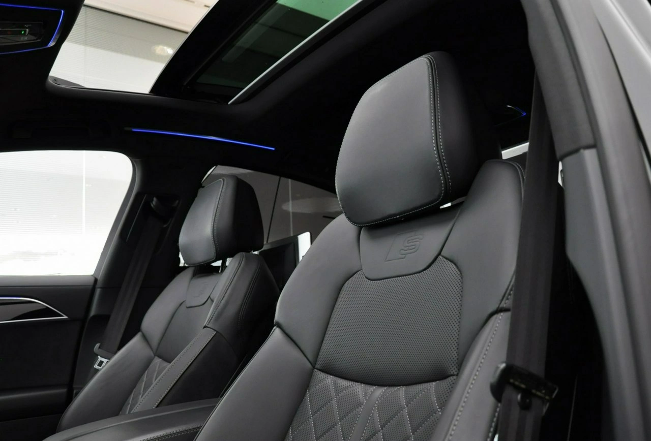 Audi A8 - Zdjęcie 17