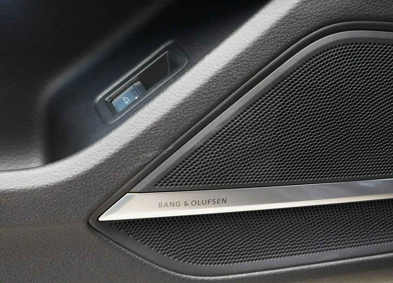 Audi A8 - Zdjęcie 20