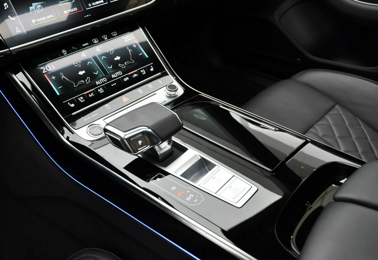 Audi A8 - Zdjęcie 22