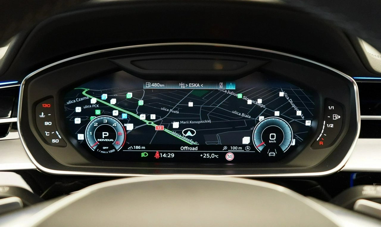 Audi A8 - Zdjęcie 25