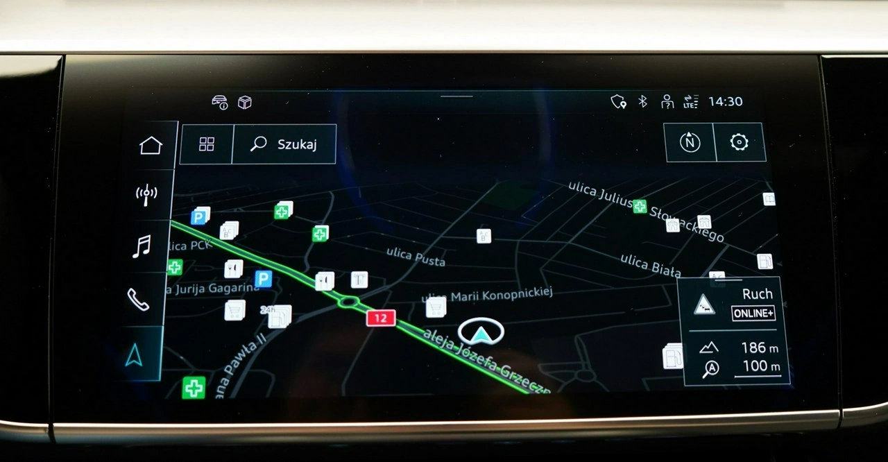 Audi A8 - Zdjęcie 30