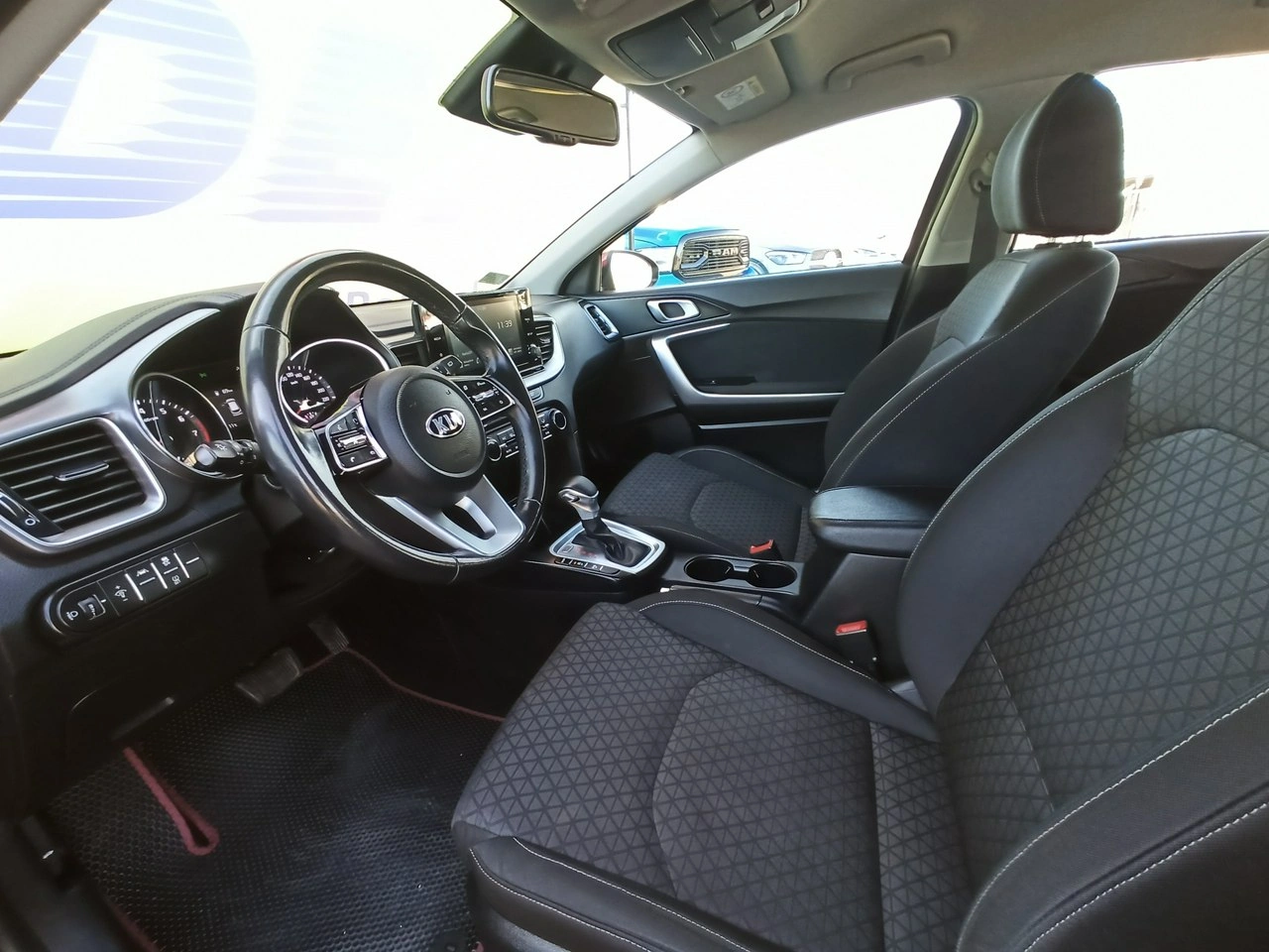 Kia Ceed - Zdjęcie 6