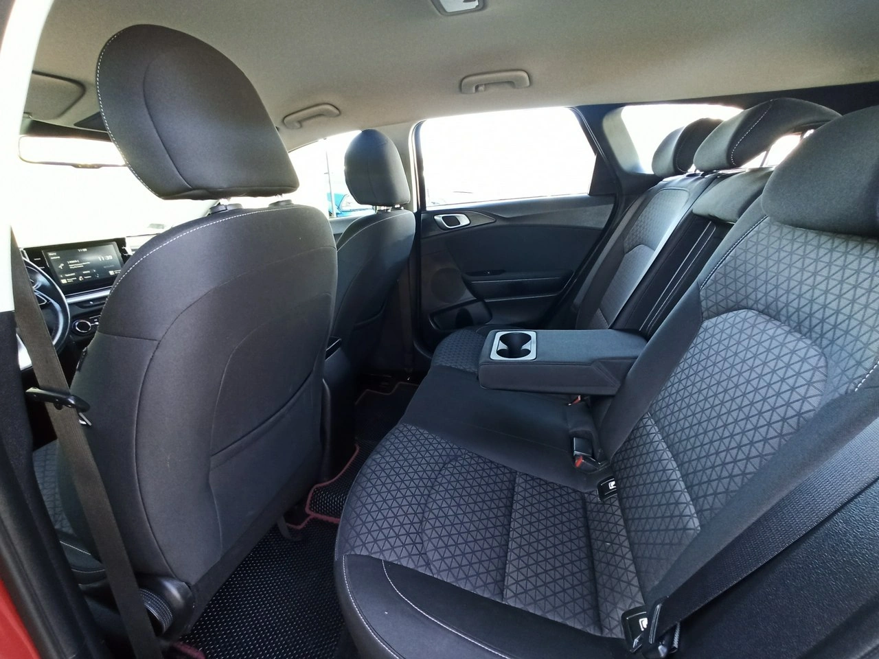 Kia Ceed - Zdjęcie 7