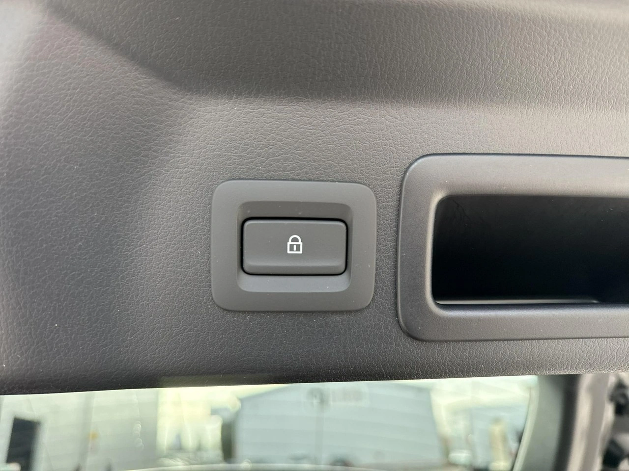 Mazda MX-30 - Zdjęcie 16