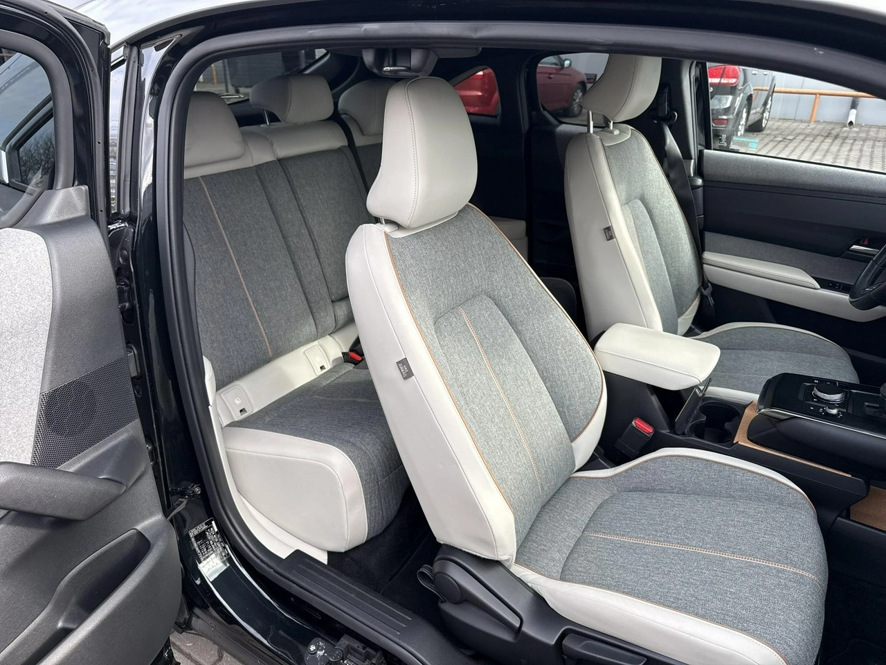 Mazda MX-30 - Zdjęcie 19