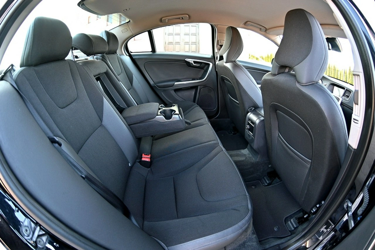 Volvo S60 - Zdjęcie 9