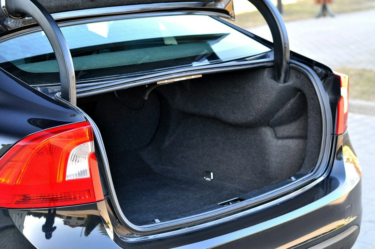 Volvo S60 - Zdjęcie 10