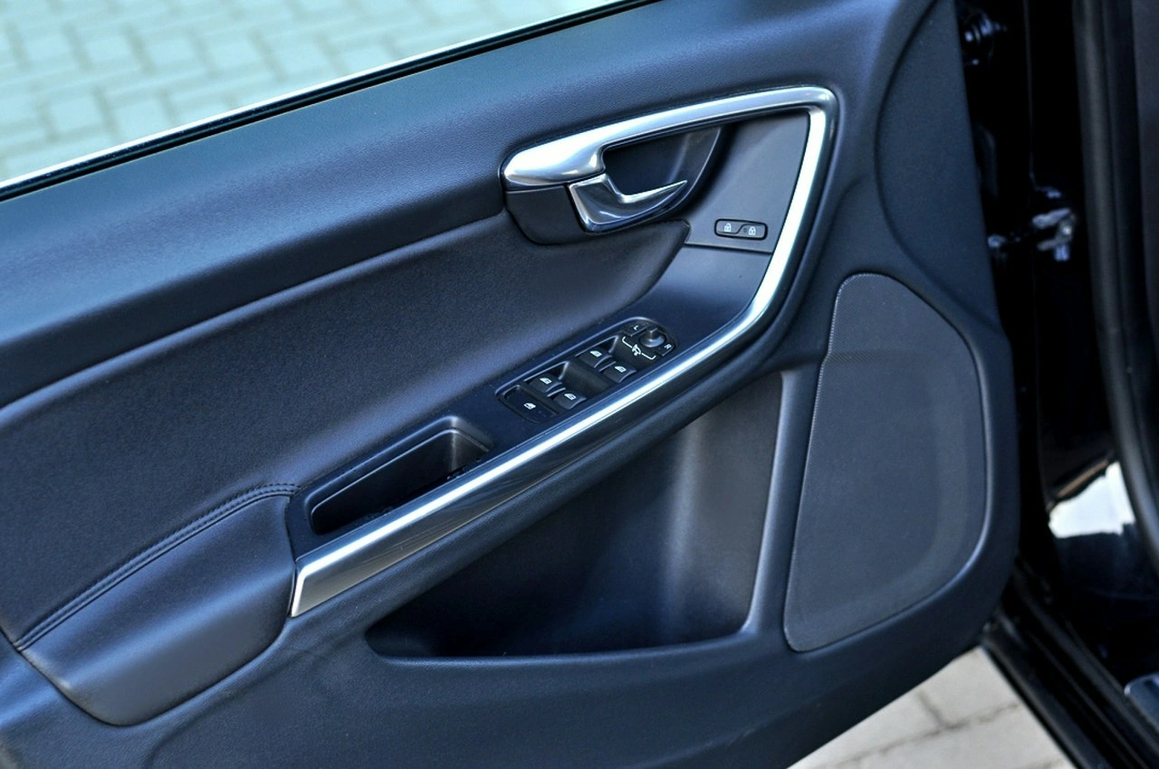 Volvo S60 - Zdjęcie 12