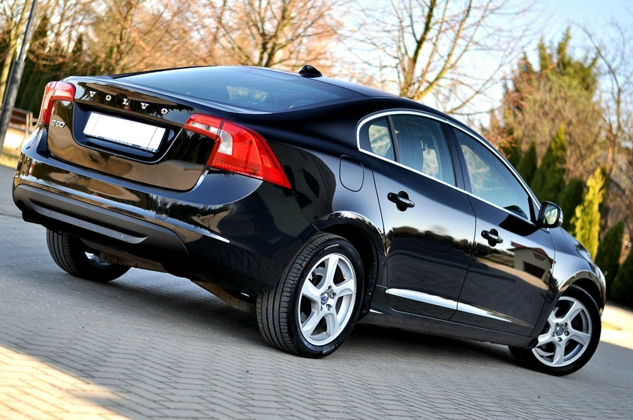Volvo S60 - Zdjęcie 2