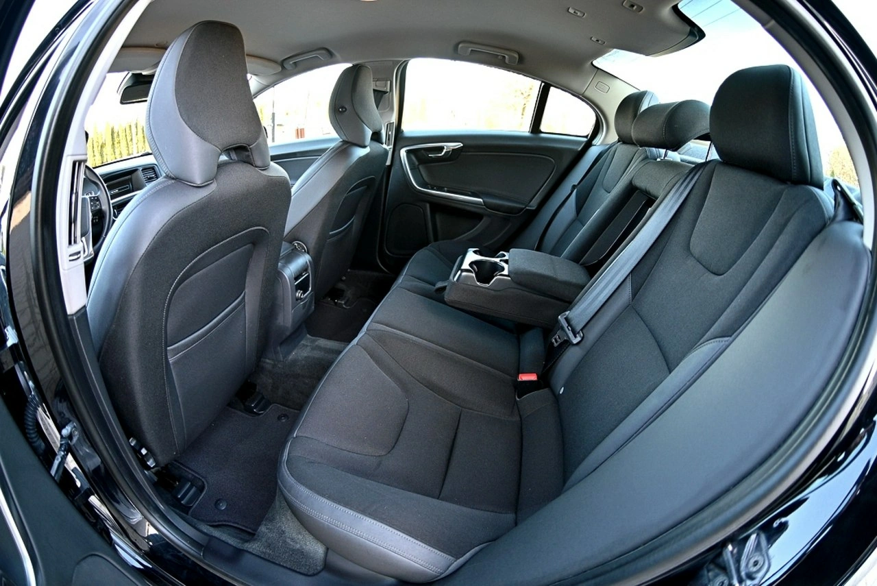 Volvo S60 - Zdjęcie 8