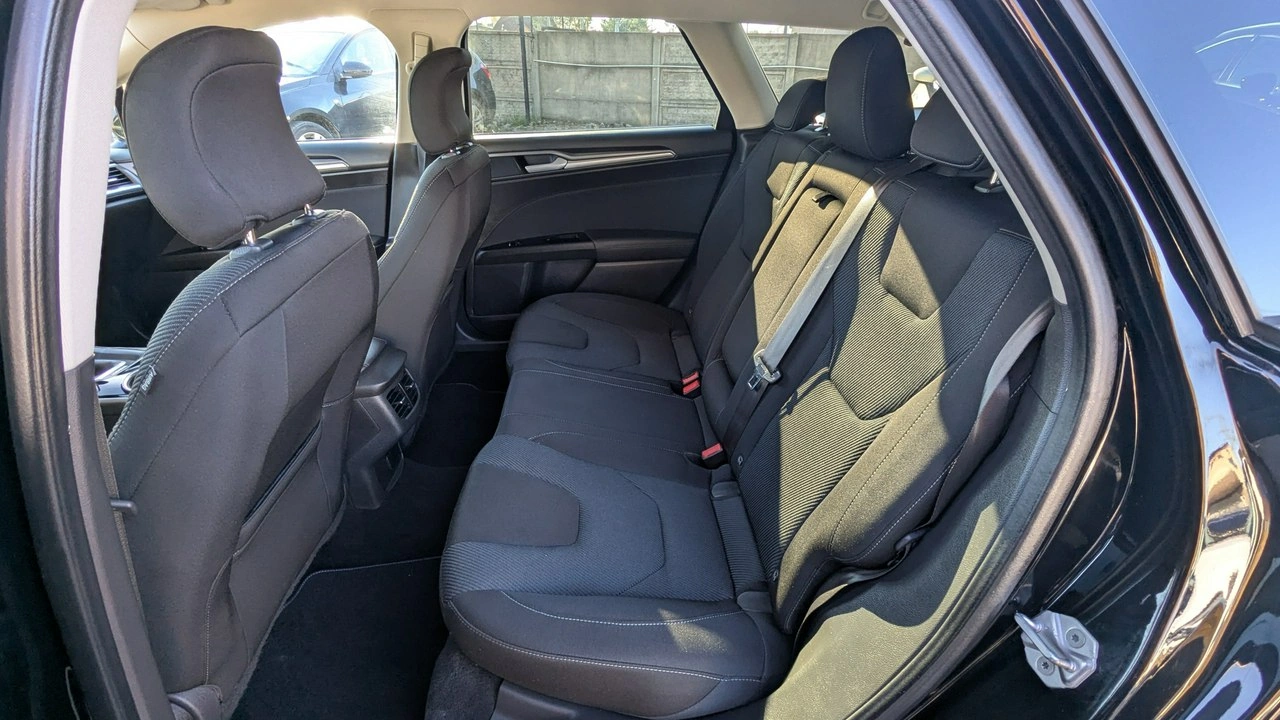Ford Mondeo - Zdjęcie 13