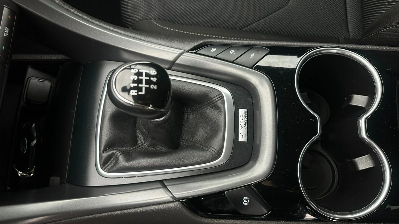 Ford Mondeo - Zdjęcie 26