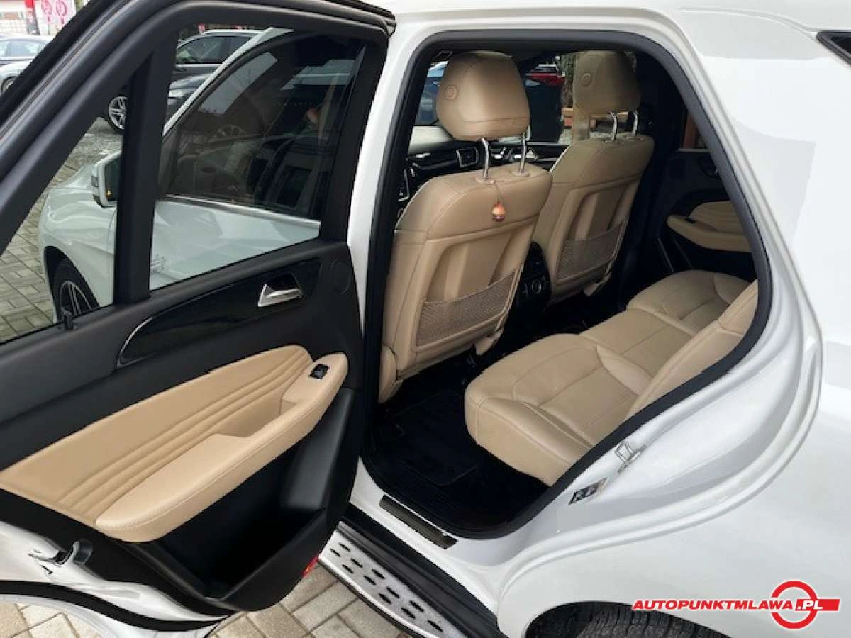 Mercedes-Benz GLE - Zdjęcie 17