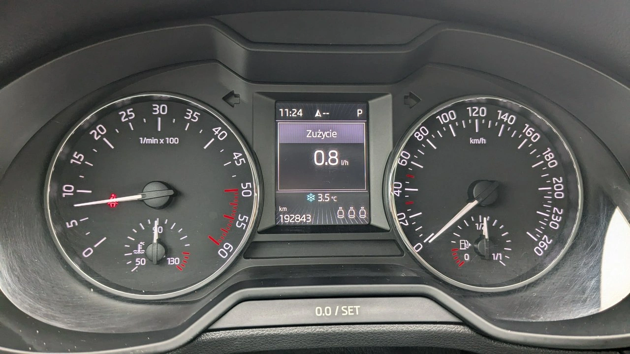 Skoda Octavia - Zdjęcie 18