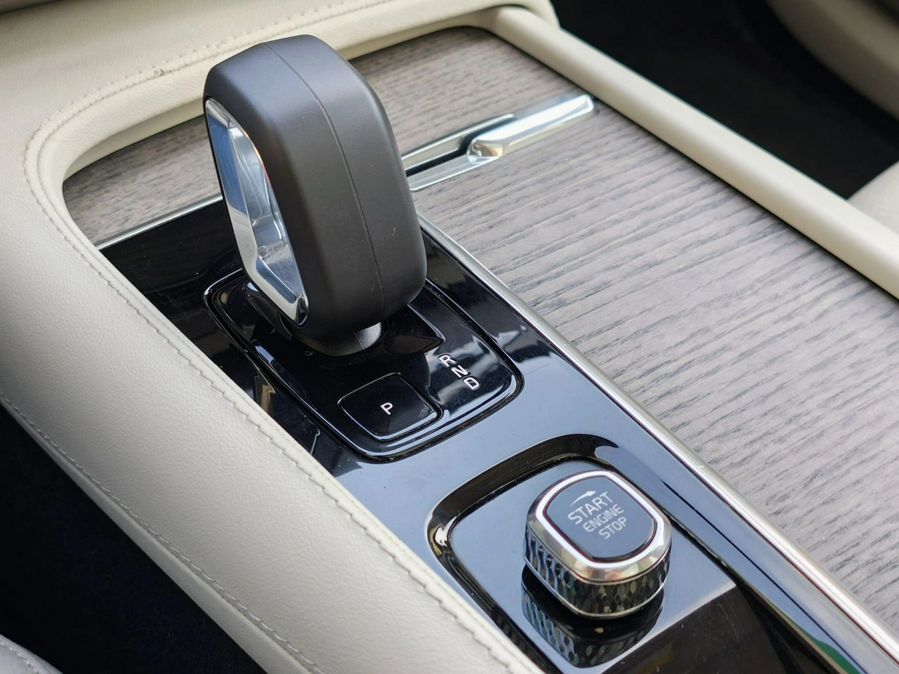 Volvo XC 90 - Zdjęcie 19